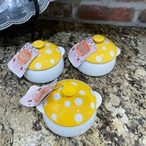 The Bakeshop by Masterclass Mushroom Mini Casserole Dish Set of 3- Brand new!